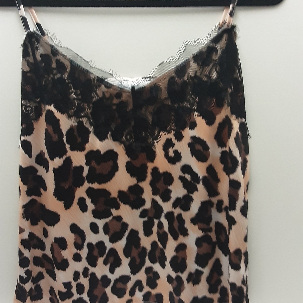 LEOPARD PRINT & LACE CAMISOLE
